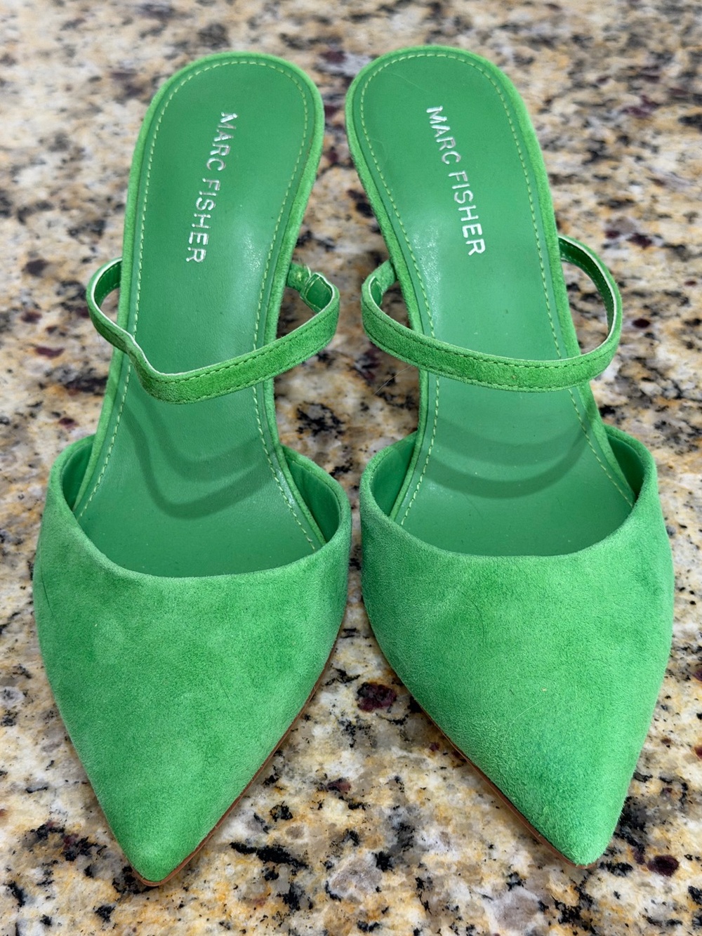 NWOT Marc Fisher Hadais Pointed Toe Mule Heels Vibrant Green Suede, Size 7.5 M
